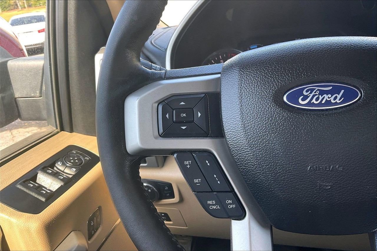 Used 2017 Ford F150 Lariat w/ Equipment Group 502A Luxury image 32