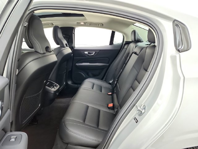 Used 2024 Volvo S60 B5 Ultimate w/ Climate Package AWD/4WD image 30