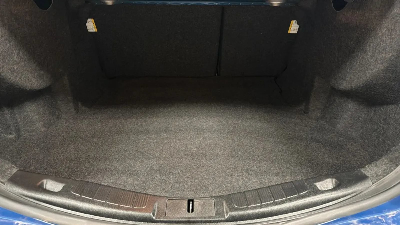 Used 2018 Ford Fusion SE w/ Fusion SE Technology Package FWD image 18