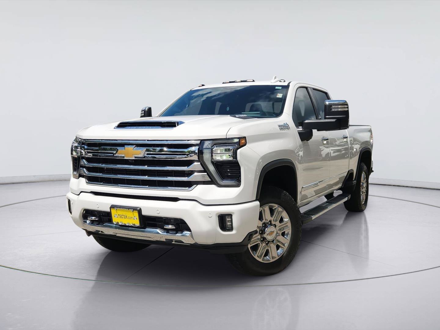 Used 2025 Chevrolet Silverado 2500 High Country w/ Technology Package AWD/4WD image 1