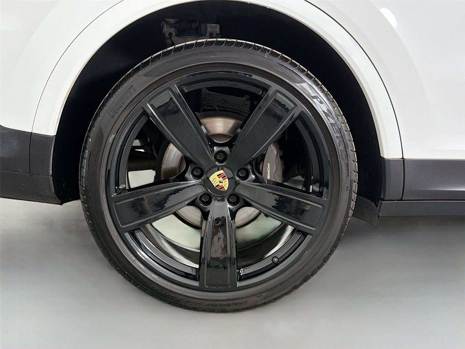 Certified 2023 Porsche Cayenne Platinum Edition AWD/4WD image 13