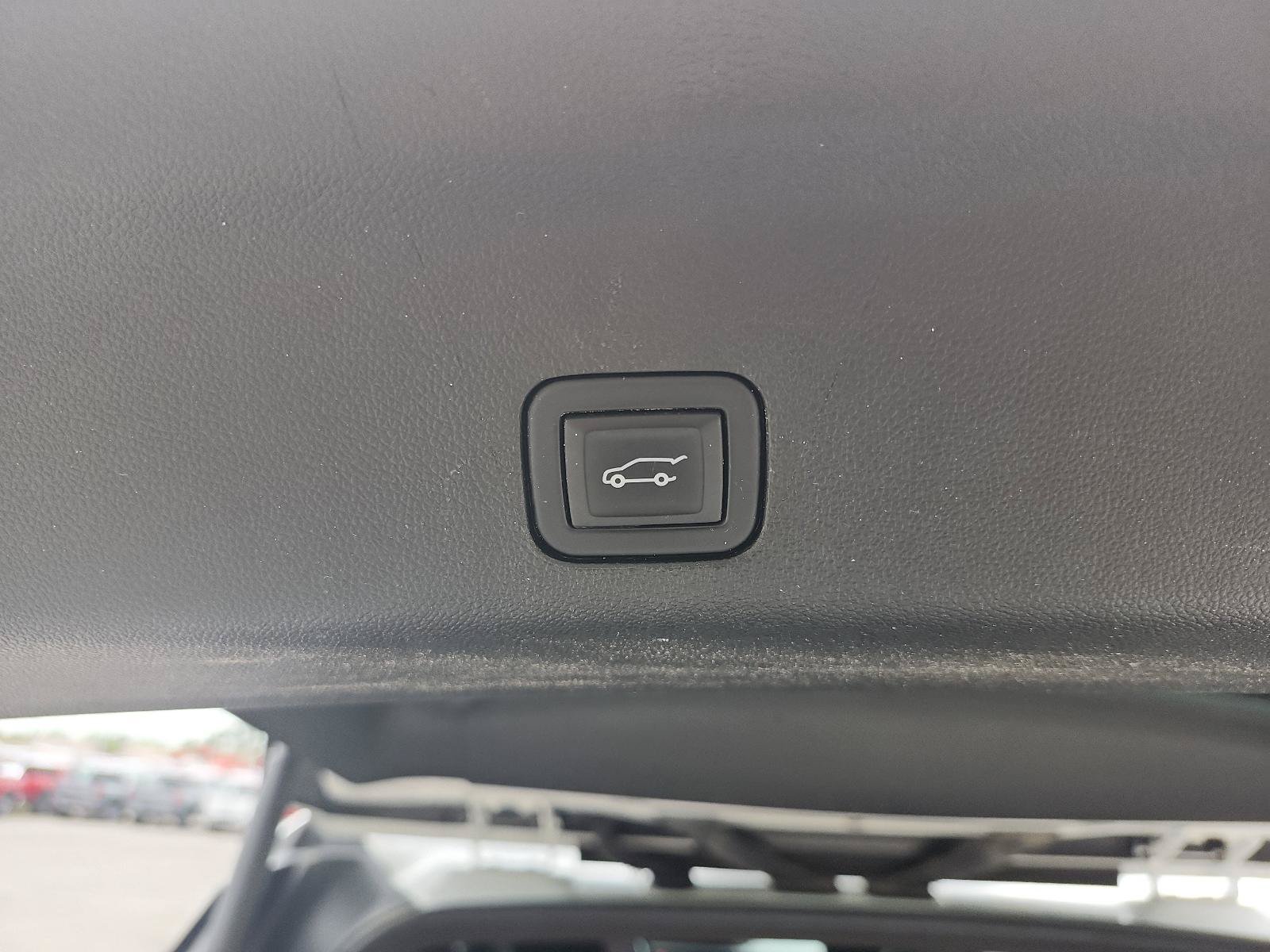 Certified 2023 GMC Yukon XL Denali Ultimate AWD/4WD image 13
