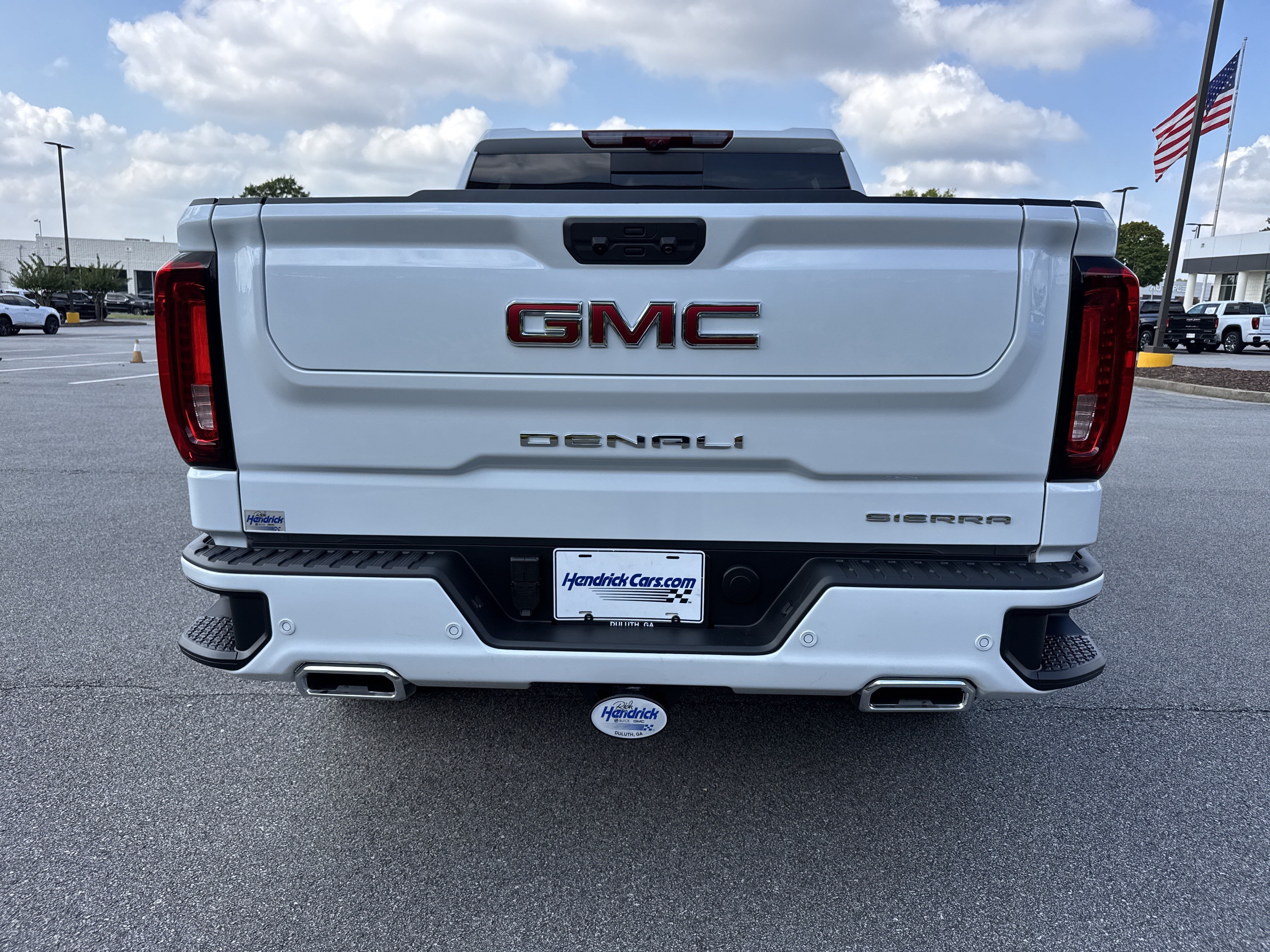 New 2026 GMC Sierra 1500 Denali w/ Denali Reserve Package AWD/4WD image 9