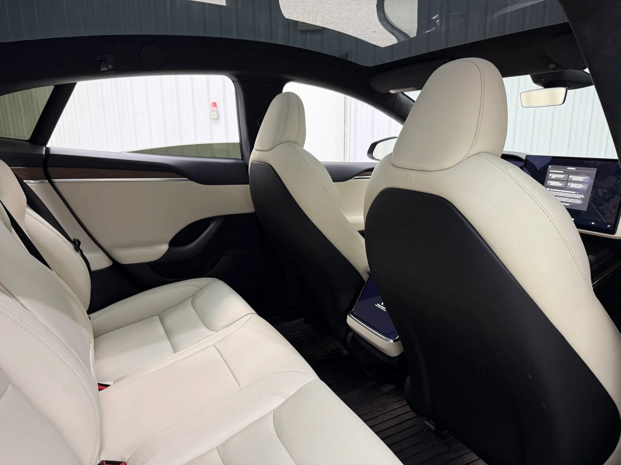 Used 2023 Tesla Model S Standard Range AWD/4WD image 17
