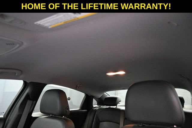 Used 2019 Chevrolet Malibu LT w/ Leather Package FWD image 34
