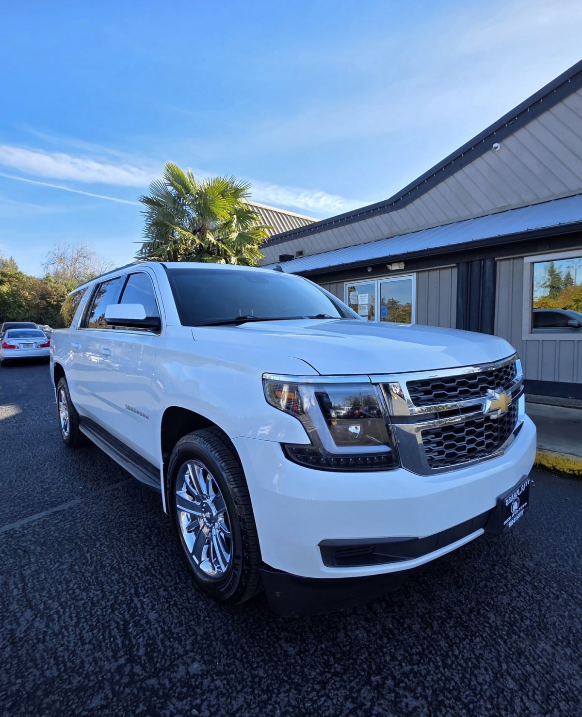 Used 2015 Chevrolet Suburban LT w/ Max Trailering Package AWD/4WD image 1