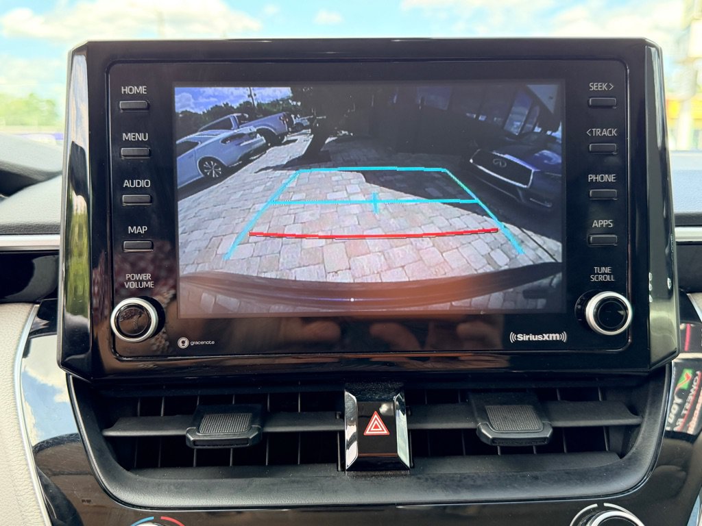 Used 2022 Toyota Corolla LE FWD image 13