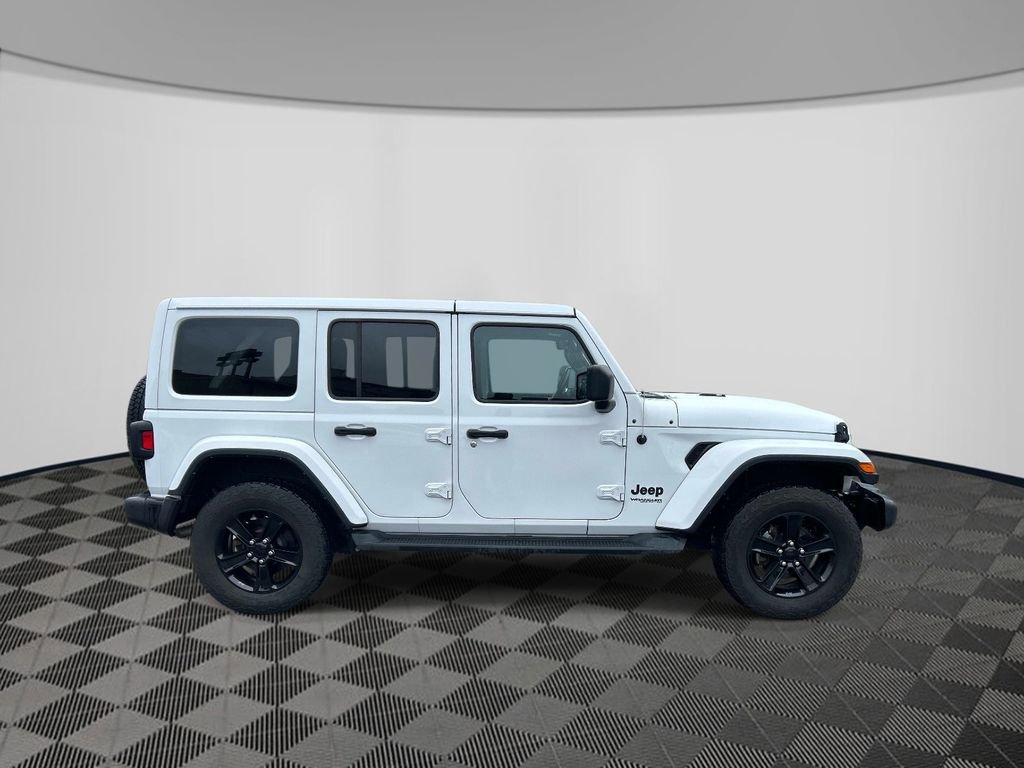 Certified 2022 Jeep Wrangler Unlimited Sahara AWD/4WD image 4