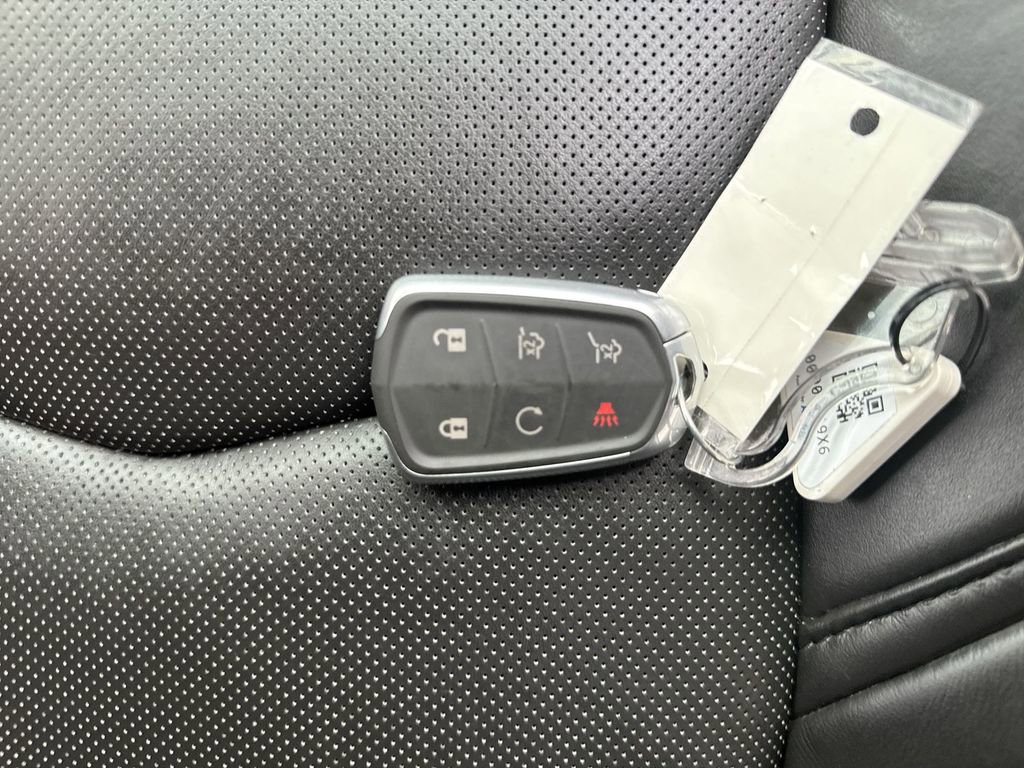 Used 2020 Cadillac Escalade Platinum image 37