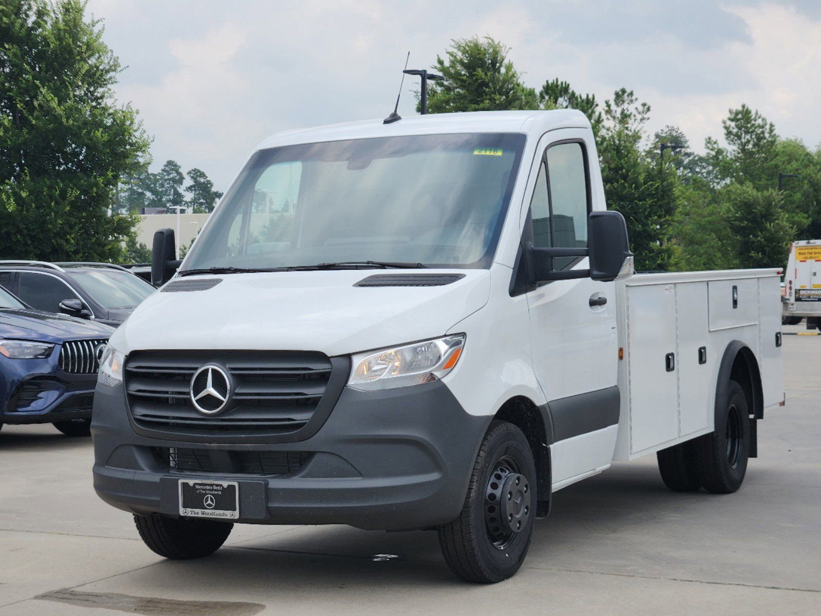 New 2024 Mercedes-Benz Sprinter 4500 image 3