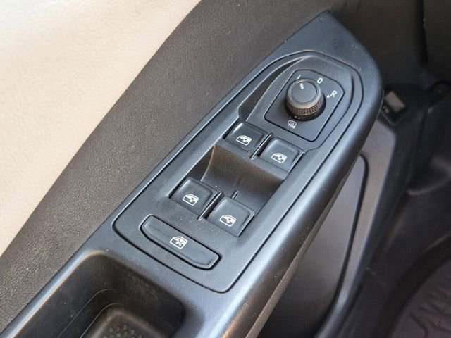 Used 2023 Volkswagen Taos SE image 24