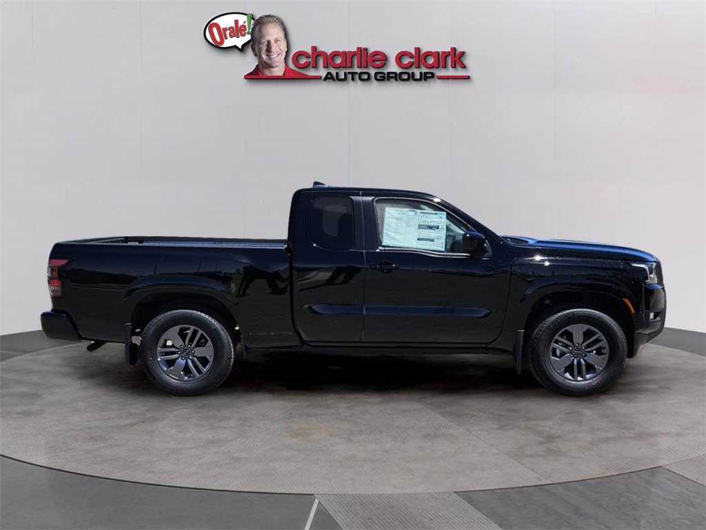 Used 2025 Nissan Frontier SV w/ SV Convenience Package image 7