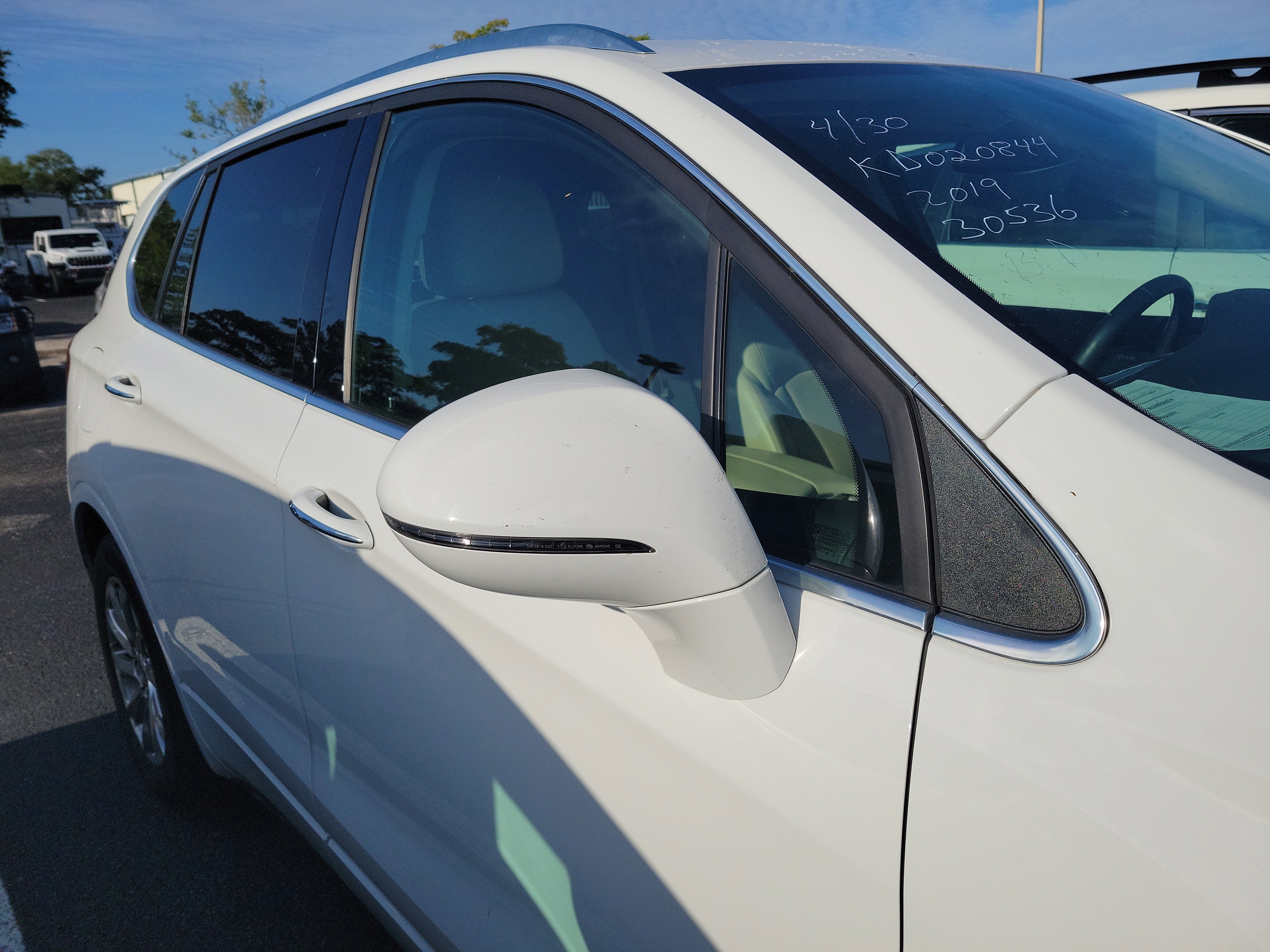 Used 2019 Buick Envision Essence FWD image 9