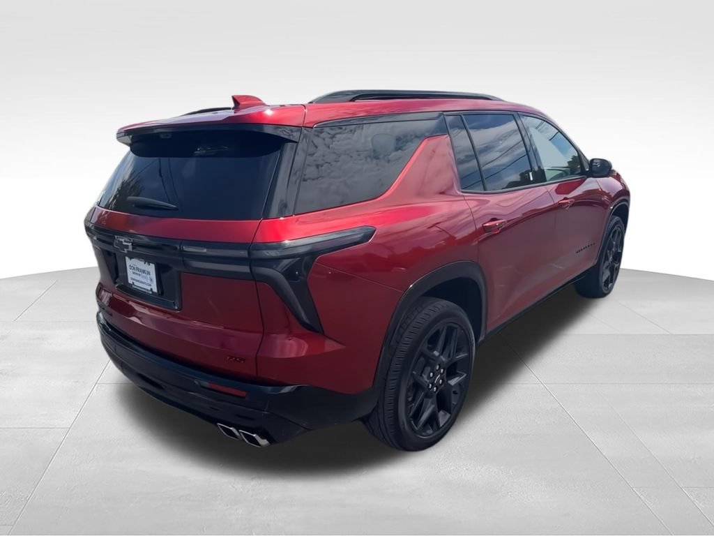 Used 2024 Chevrolet Traverse RS AWD/4WD image 8