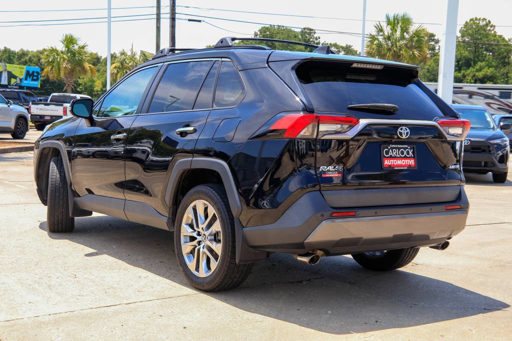 Used 2019 Toyota RAV4 Limited FWD image 23