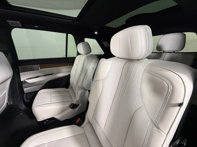 New 2027 Cadillac Vistiq Sport AWD/4WD image 27