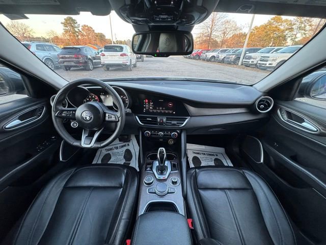 Used 2020 Alfa Romeo Giulia Ti w/ Nero Edizione image 18