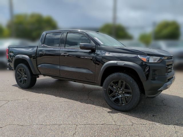 Used 2025 Chevrolet Colorado Trail Boss AWD/4WD image 1