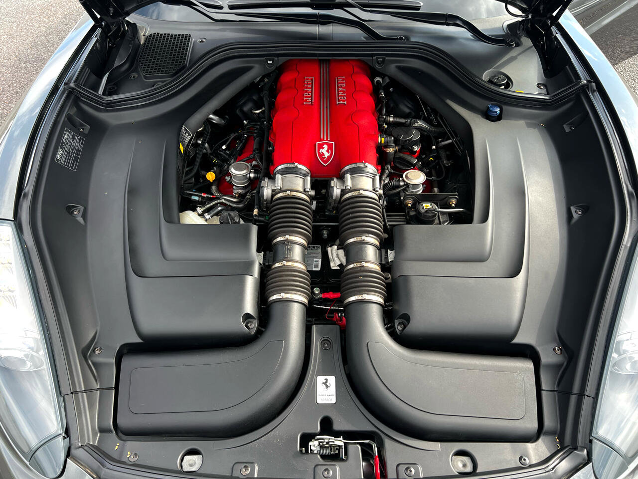 Used 2012 Ferrari California image 24