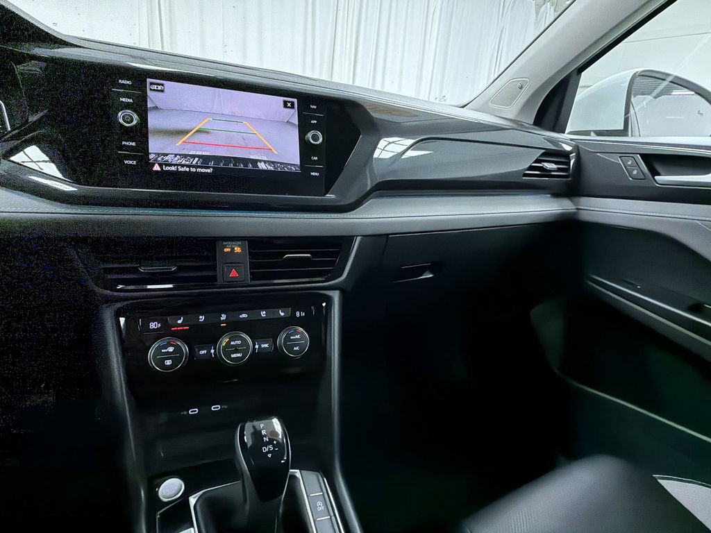 Used 2024 Volkswagen Taos SEL image 20