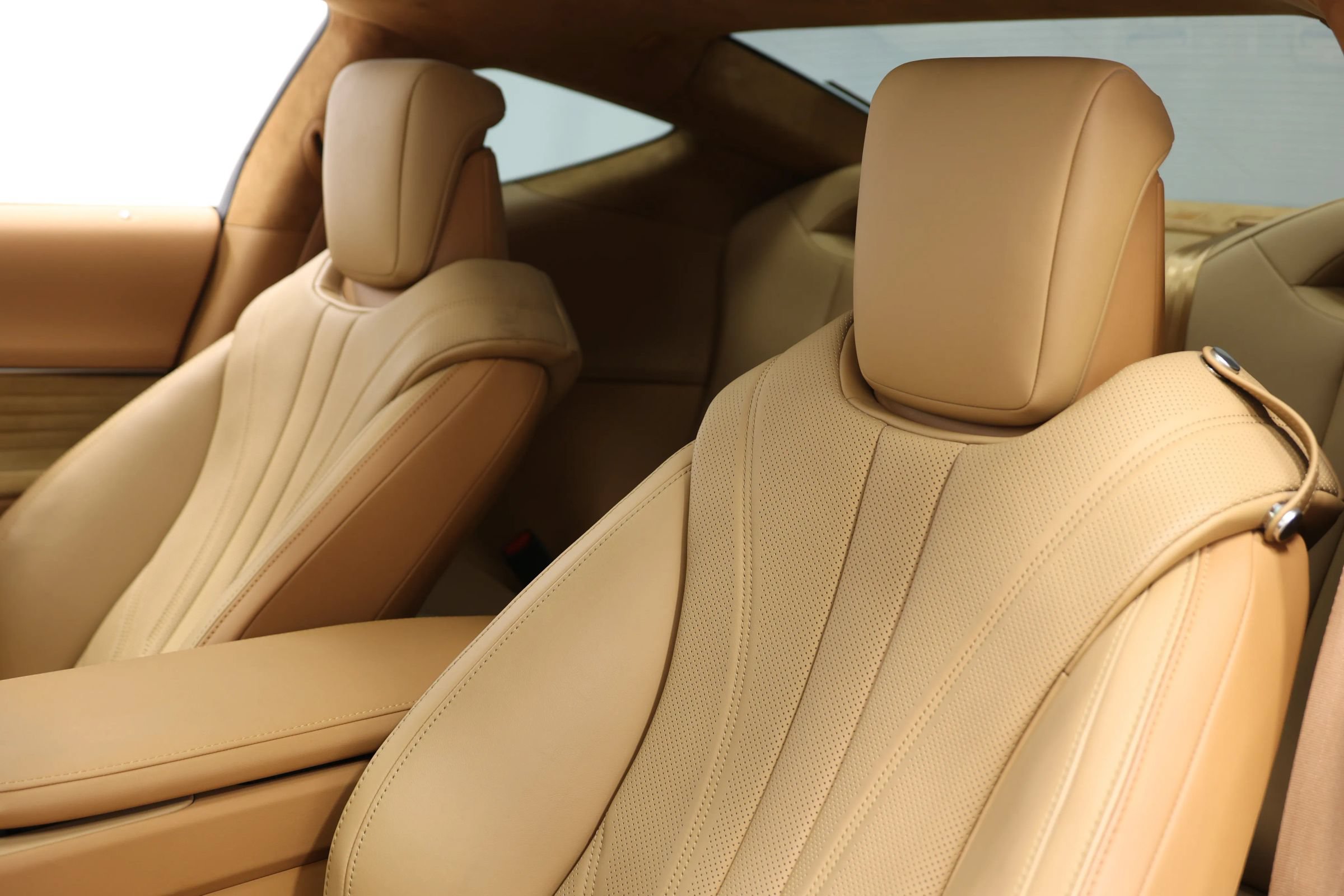 Used 2025 Lexus LC 500 Coupe w/ Touring Package RWD image 18