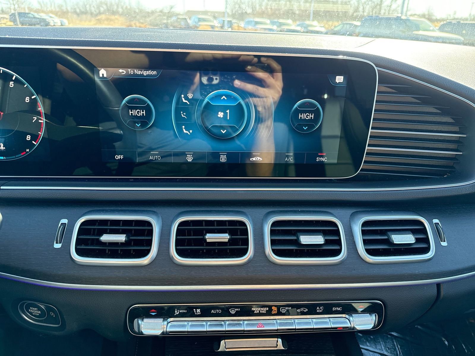 Used 2022 Mercedes-Benz GLE 350 4MATIC w/ Premium Package image 21