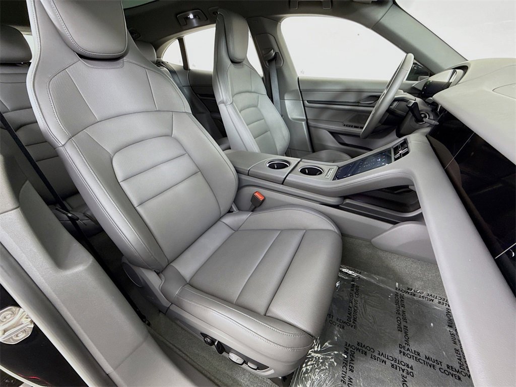 Certified 2022 Porsche Taycan 4 Cross Turismo image 29