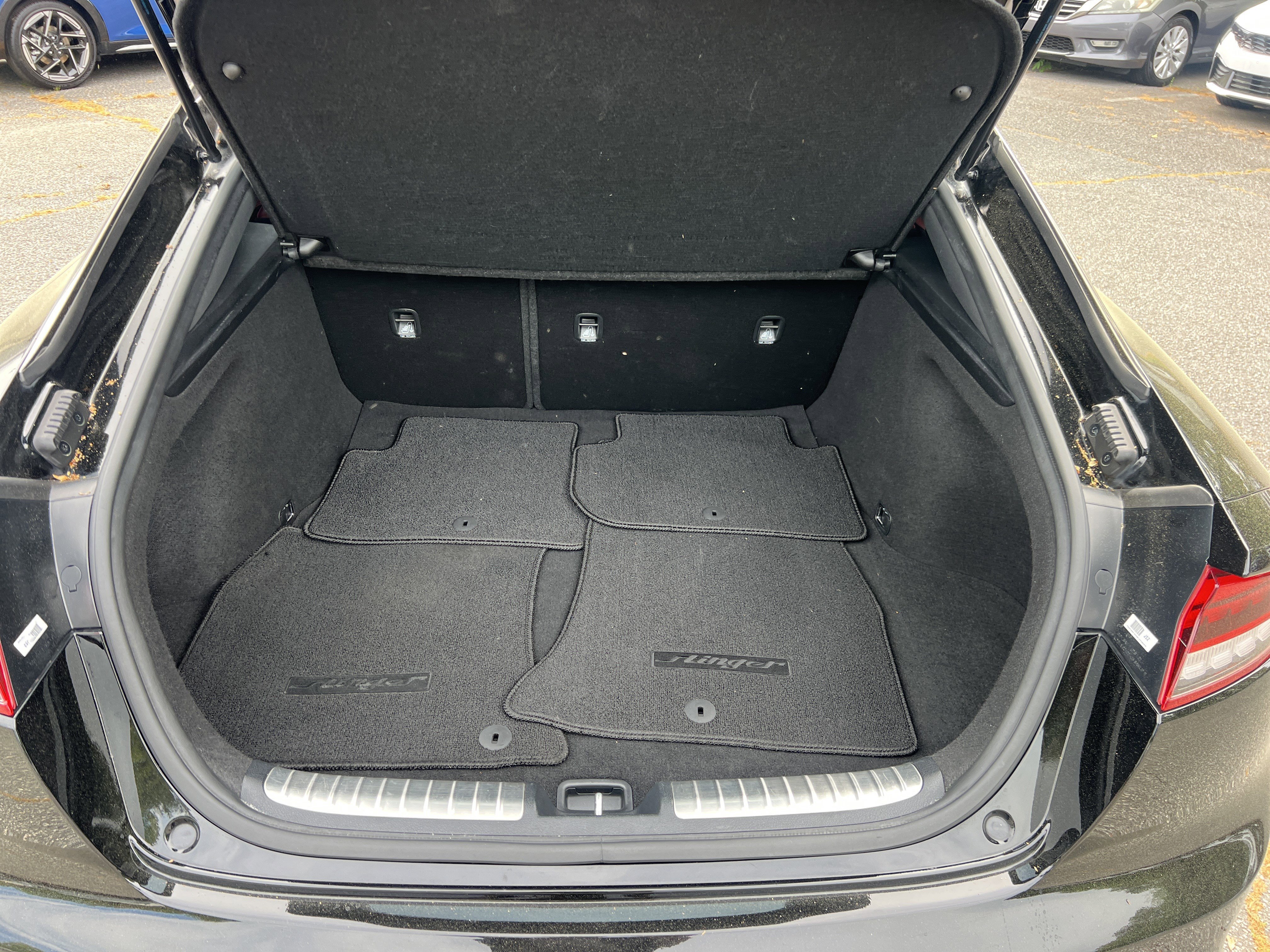 Used 2022 Kia Stinger GT-Line w/ Sun & Sound Package RWD image 18