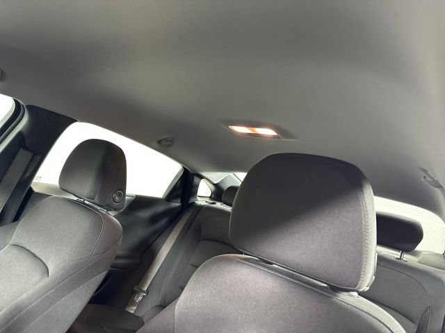 Used 2025 Chevrolet Malibu LT image 12