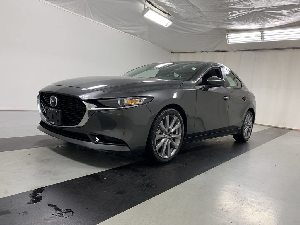 Used 2023 MAZDA MAZDA3 s FWD image 3