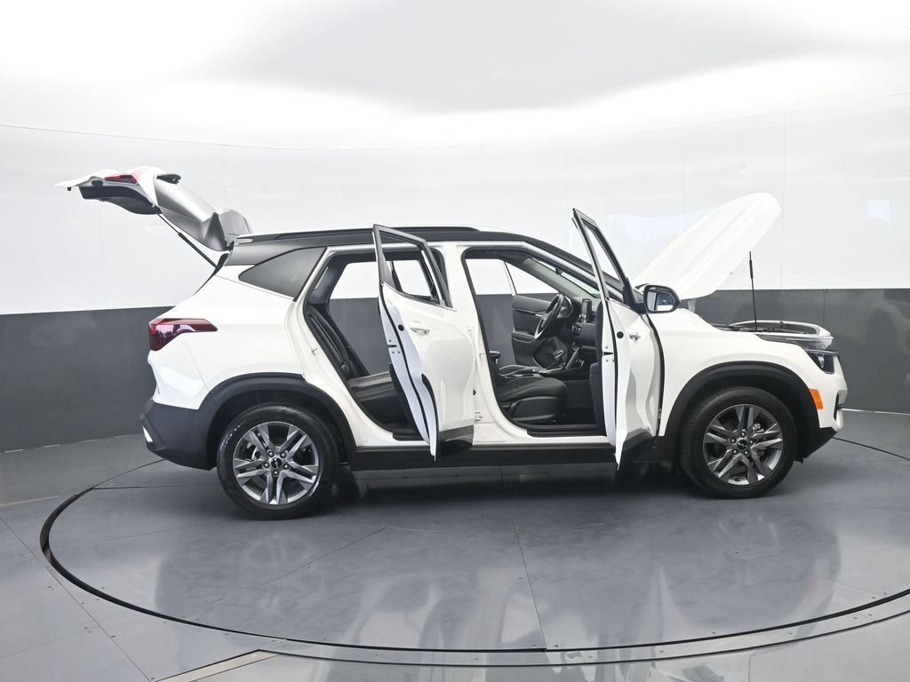 Used 2023 Kia Seltos S FWD image 66