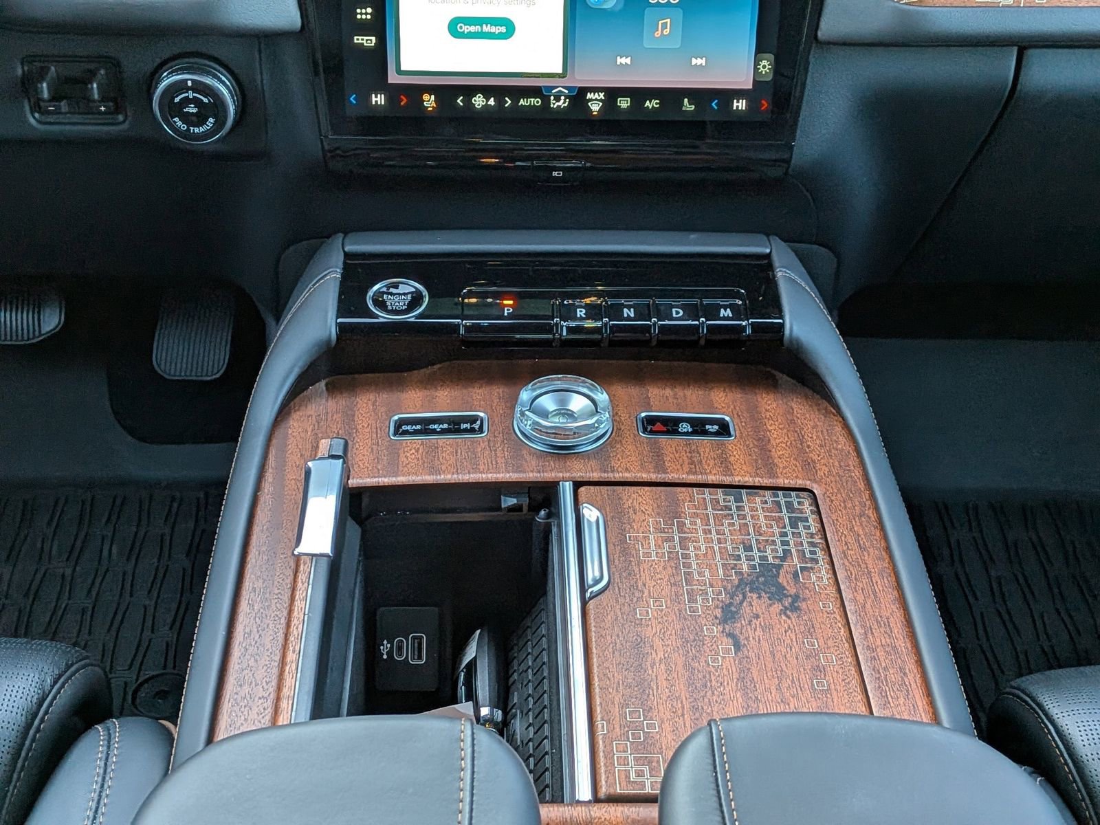 Used 2025 Lincoln Navigator Black Label image 23