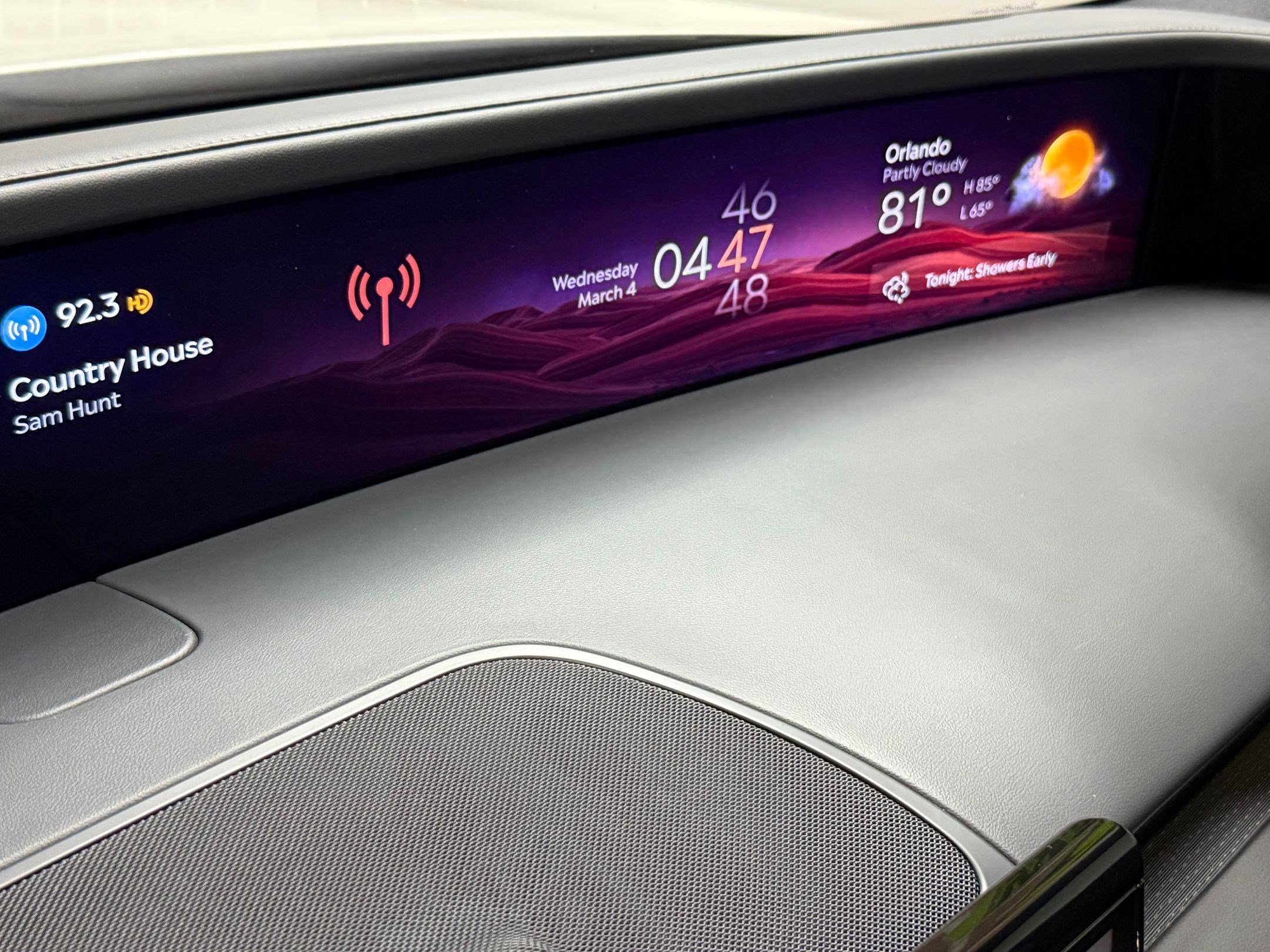 Used 2025 Lincoln Nautilus Reserve w/ Jet Appearance Package image 29