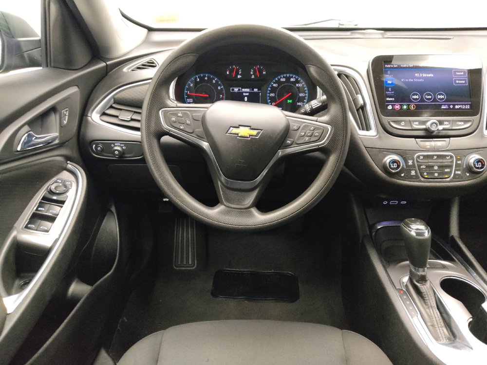 Used 2020 Chevrolet Malibu LT FWD image 22