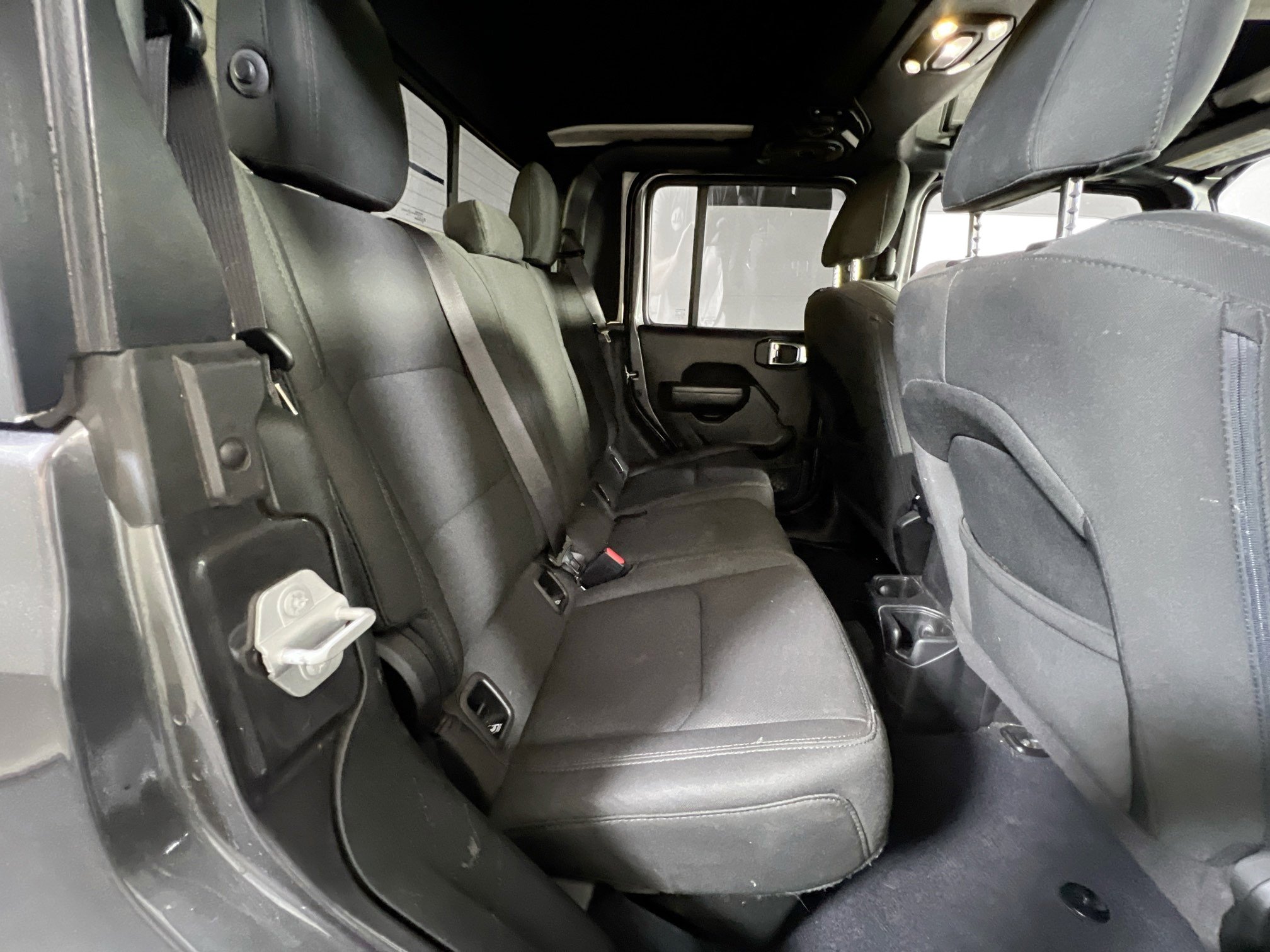 Used 2022 Jeep Gladiator Sport image 24