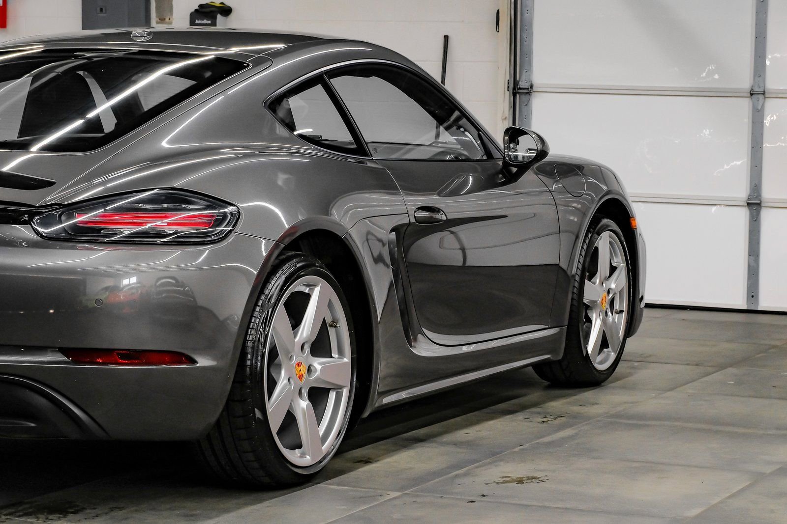 Used 2022 Porsche 718 Cayman image 15