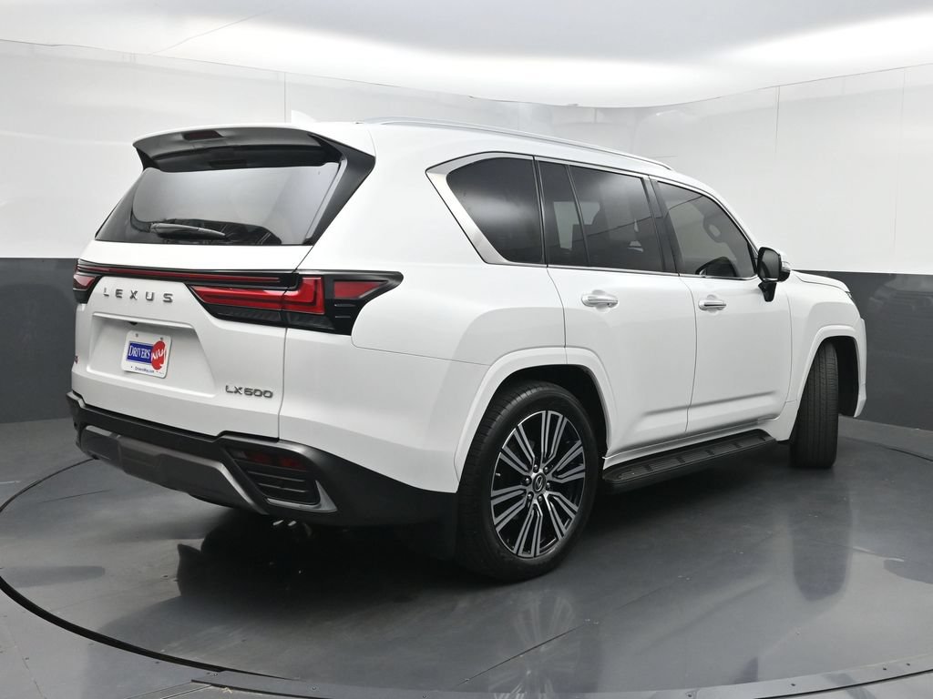 Used 2023 Lexus LX 600 4WD w/ Luxury Package image 27
