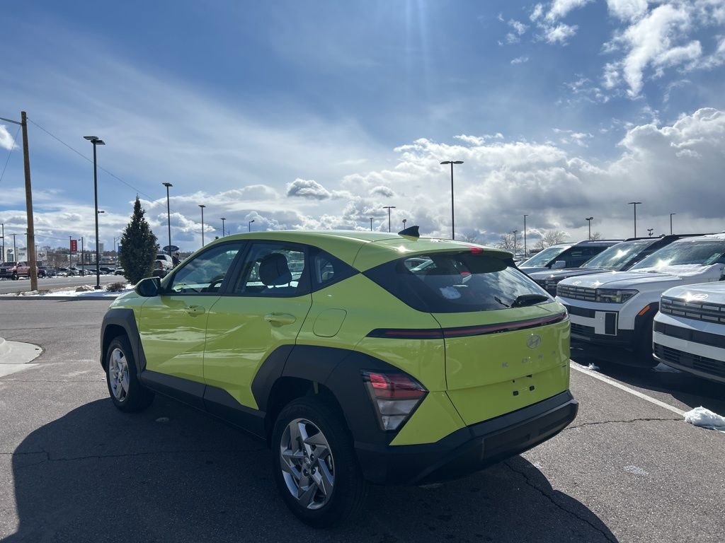 Used 2024 Hyundai Kona SE image 7