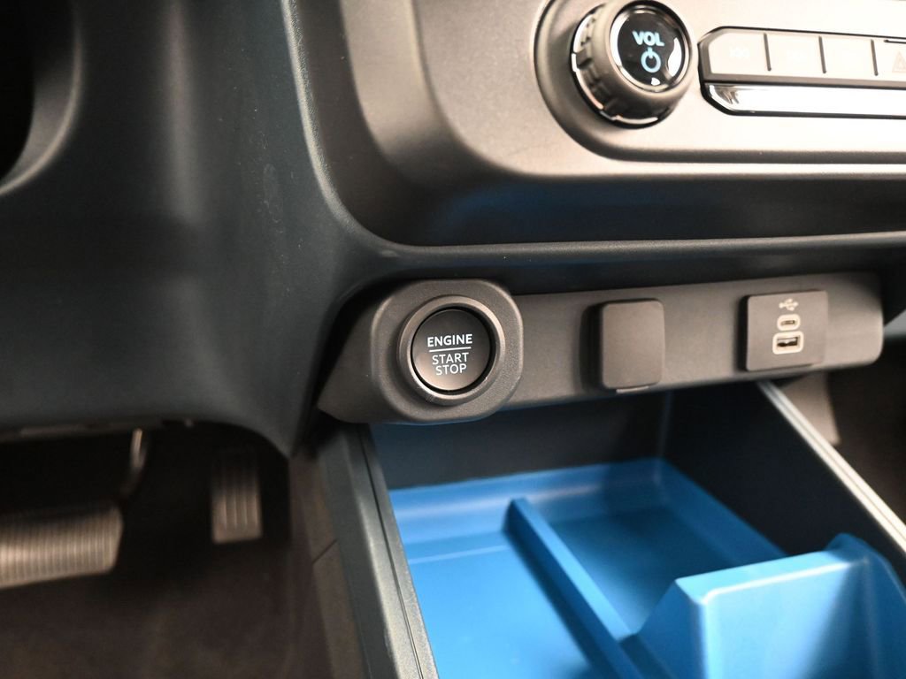 New 2026 Ford Maverick XLT image 14