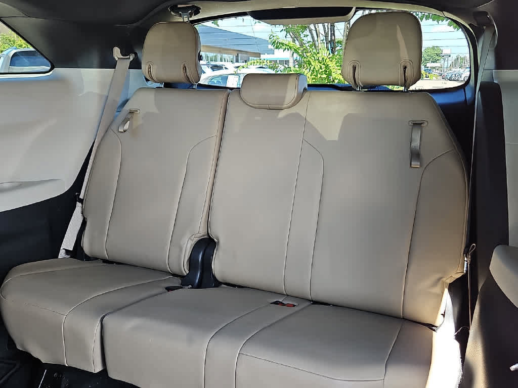 Used 2021 Toyota Sienna XLE FWD image 10