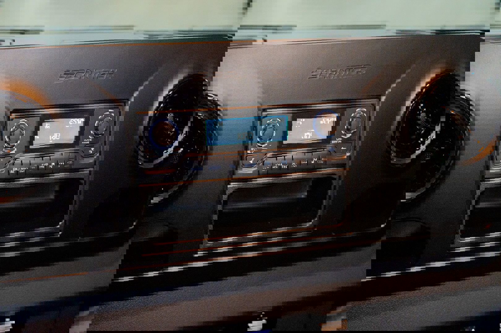 Used 2019 Mercedes-Benz Sprinter 2500 image 42