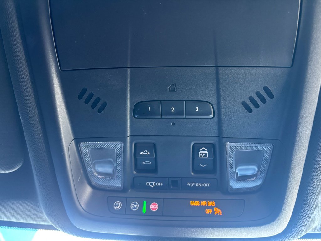 Used 2025 Chevrolet Blazer RS image 31