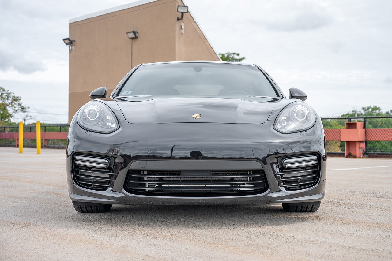 Used 2015 Porsche Panamera GTS AWD/4WD image 3