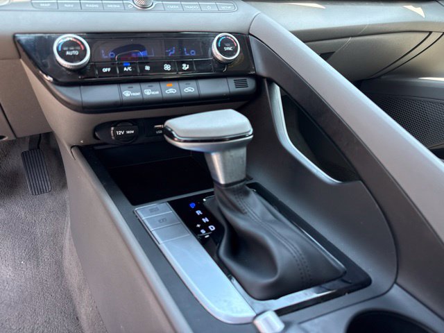 Used 2024 Hyundai Elantra SEL FWD image 9