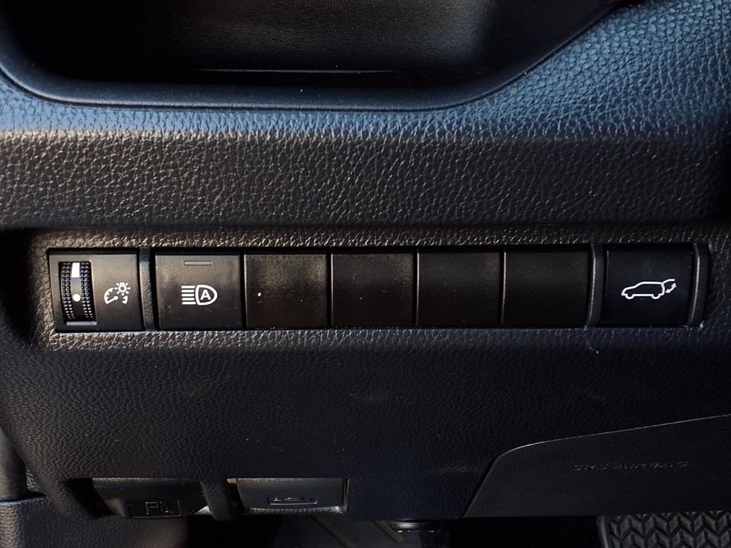 Used 2024 Toyota RAV4 XLE Premium FWD image 15