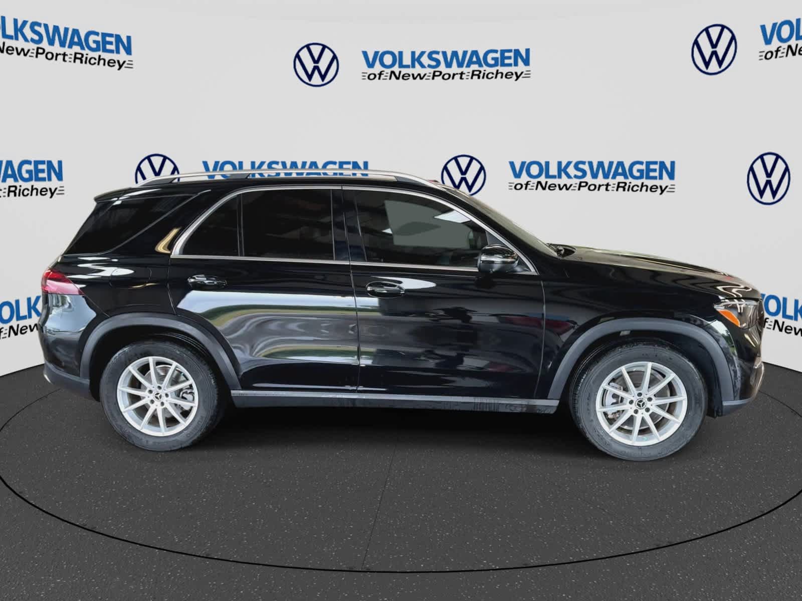 Used 2025 Mercedes-Benz GLE 350 4MATIC image 9
