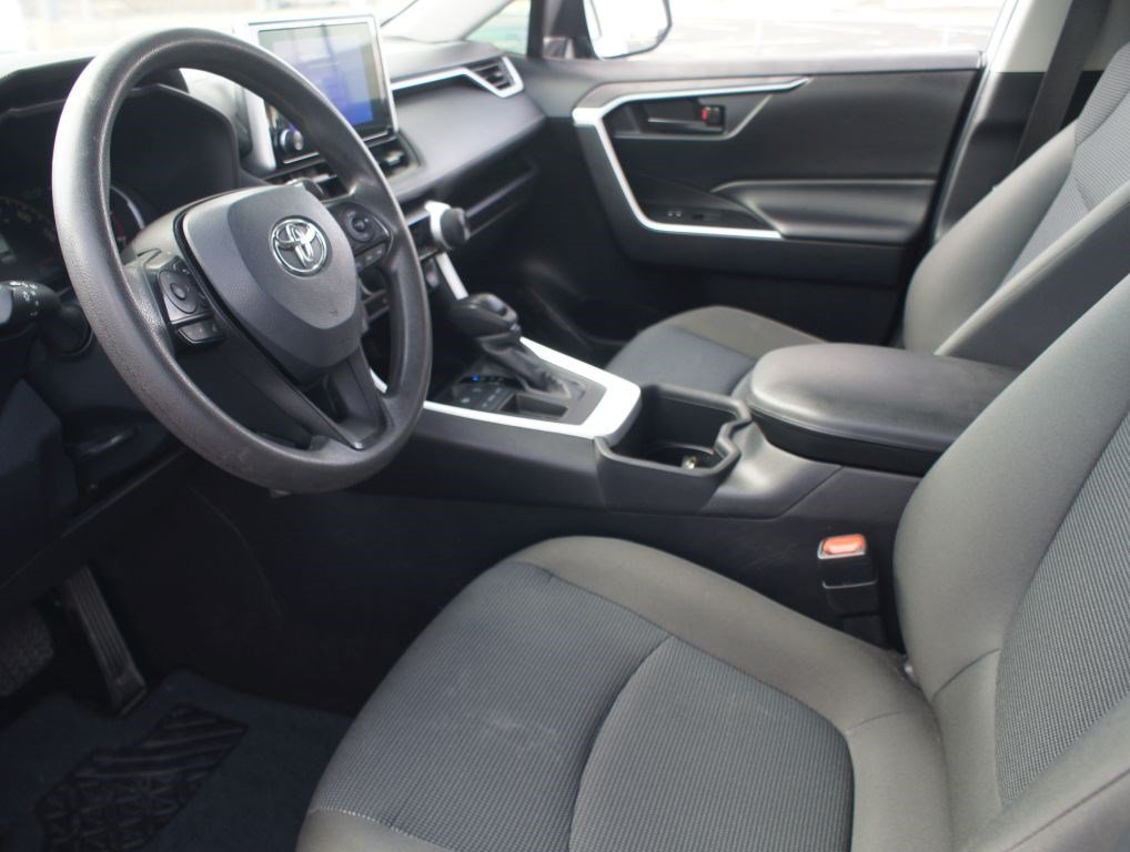 Used 2024 Toyota RAV4 LE FWD image 11