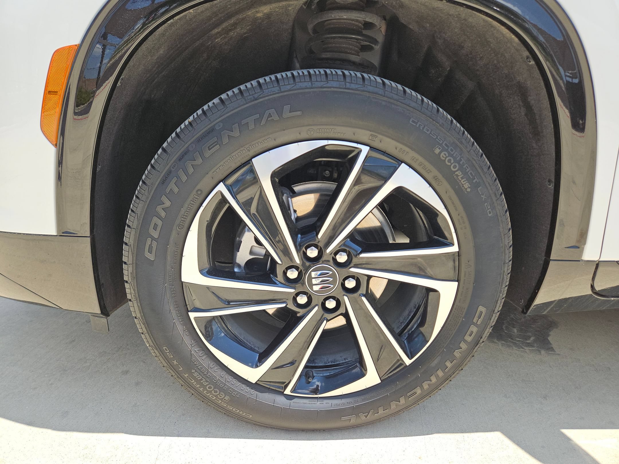 Certified 2026 Buick Enclave Sport Touring FWD image 31