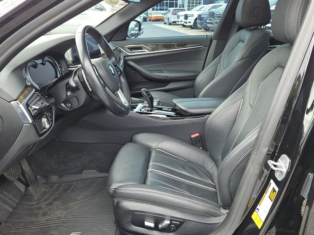 Used 2019 BMW 540i w/ Convenience Package RWD image 10