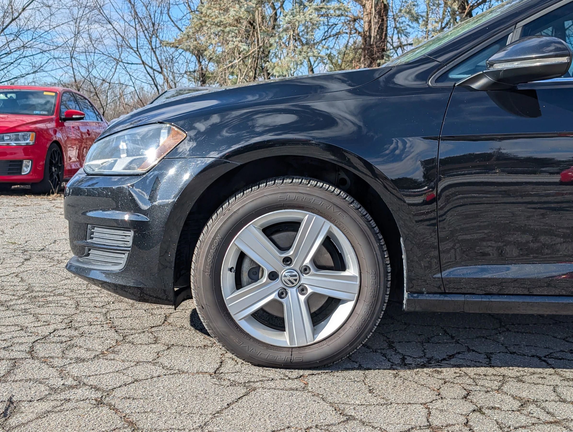 Used 2015 Volkswagen Golf TDI S image 2